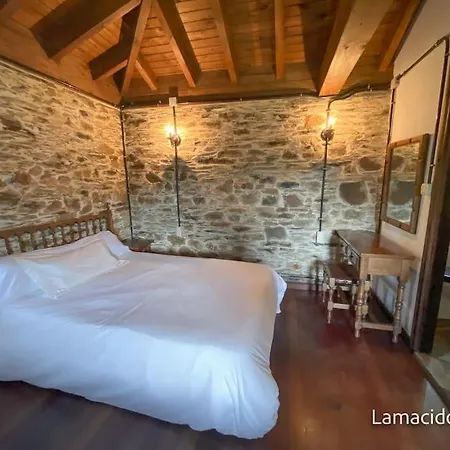 Lamacido Farm-House